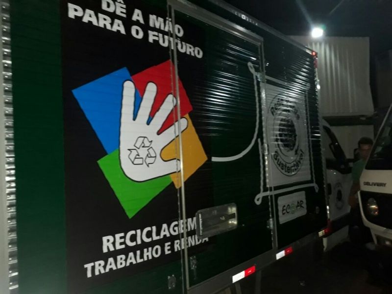 Empresa de Envelopamento de Frota Rio Grande da Serra - Envelopamento de Carros de Limpeza
