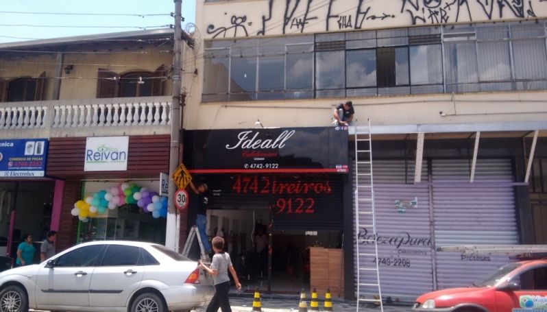 Montagens de Fachada de ACM Cidade Tiradentes - Fachada de Loja de ACM